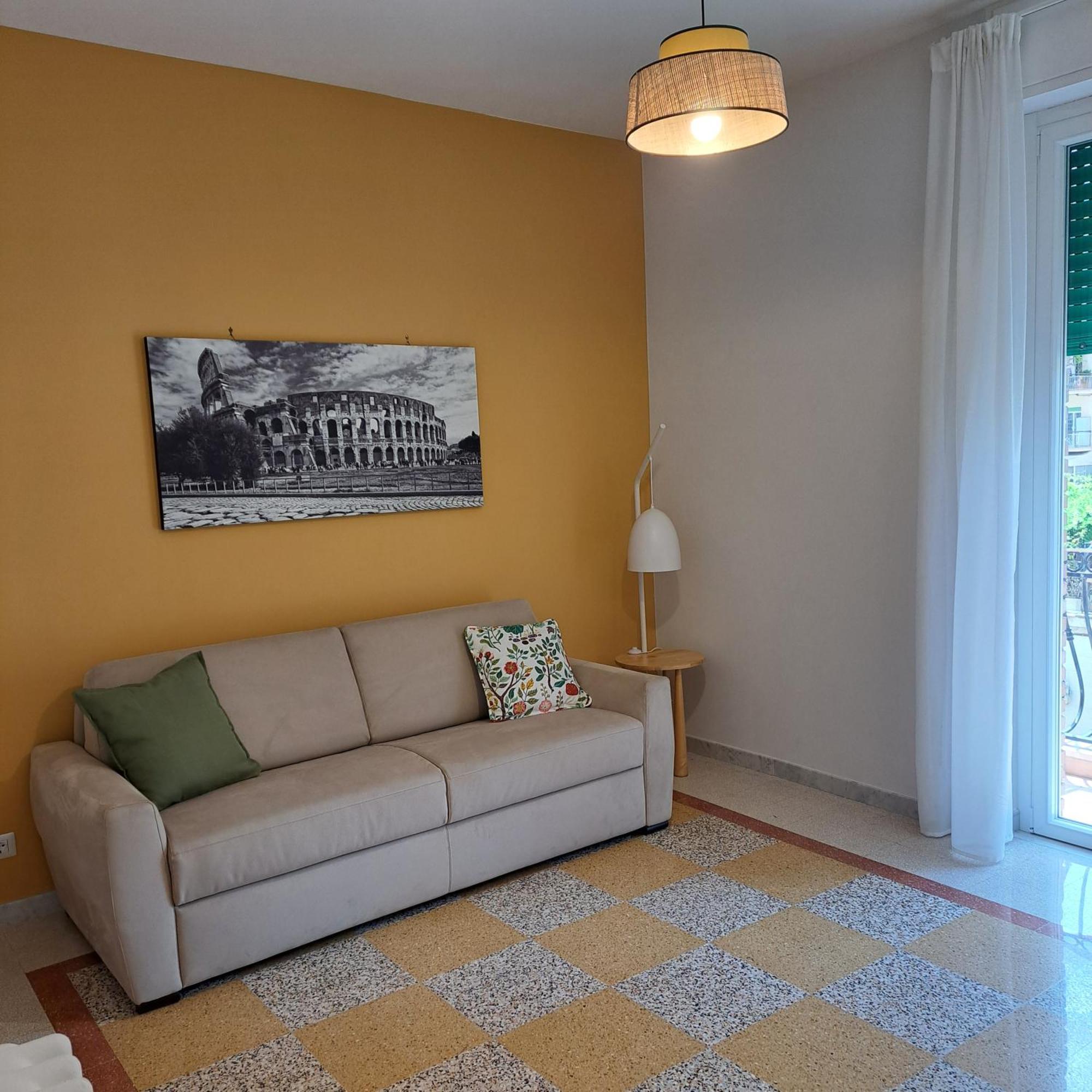 Holiday home Giovanni Porta Metronia Rome